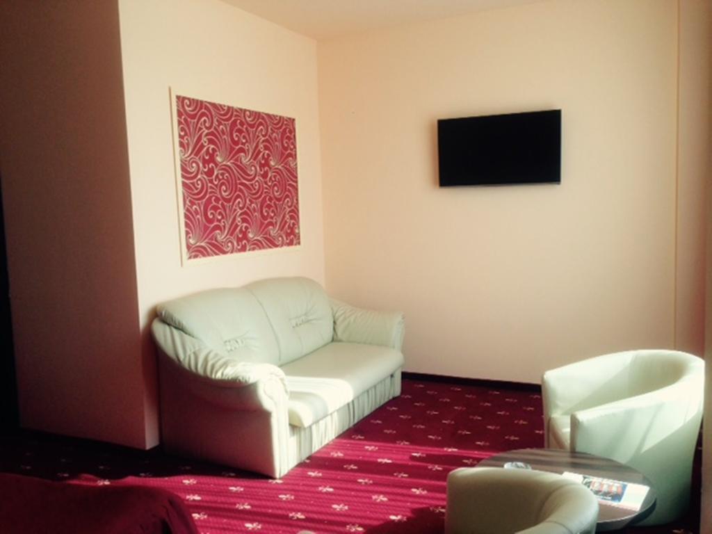 Hotel Kleyn Констанца Екстериор снимка